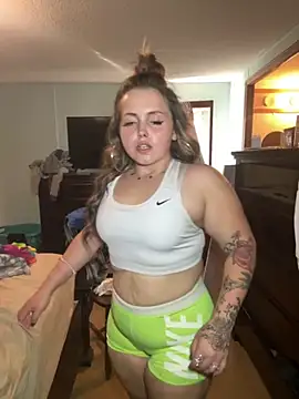 JuicyExxxperience online show from October 18, 2025, 8:22 pm