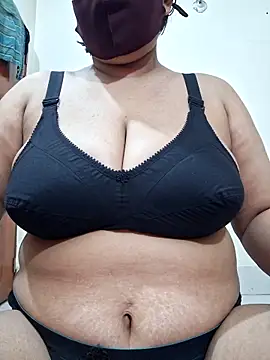 Snapshot of Hot-Rimi01 chatting on December 17, 2025, 6:46 pm Hot-Rimi01 online show from December 17, 2025, 6:46 pm