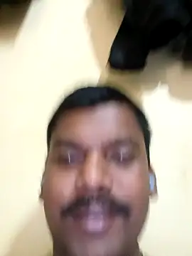 hotboy43339 online show from October 25, 2025, 4:33 am