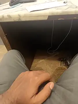 hotboy43339 online show from February 16, 2026, 4:27 pm