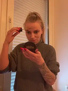 BrumeLove online show from April 16, 2026, 8:37 am