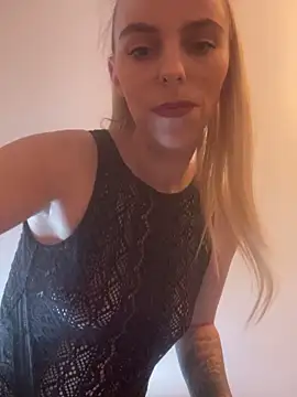 BrumeLove online show from April 8, 2026, 9:33 am