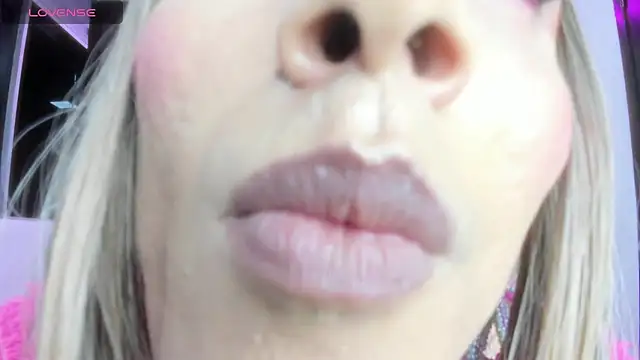 Snapshot of shantala_nastasiia chatting on April 26, 2026, 12:30 am shantala nastasiia online show from April 26, 2026, 12:30 am
