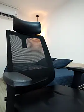 damian bull online show from September 24, 2025, 8:15 pm