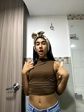 Kassie Collins online show from November 11, 2025, 8:36 pm