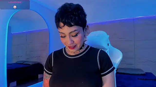 ZahaRose online show from September 10, 2025, 4:28 pm