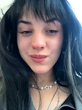 Only April online show from September 9, 2025, 3:21 pm