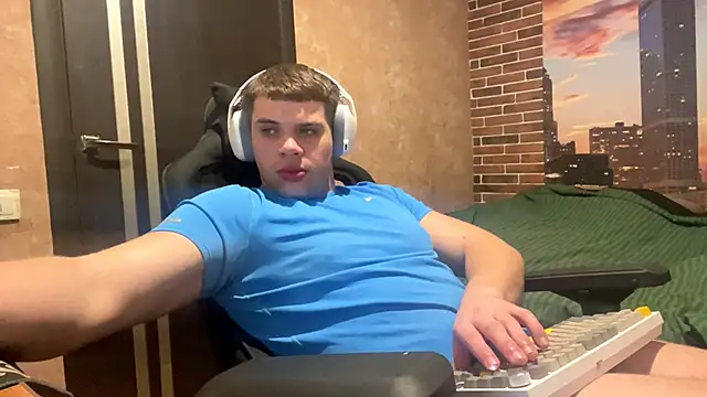 MusclePhantom online show from February 26, 2026, 9:59 pm