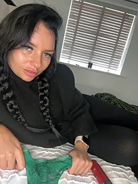 Snapshot of BELLABLACKXUK chatting on October 27, 2025, 11:11 am BELLABLACKXUK online show from October 27, 2025, 11:11 am