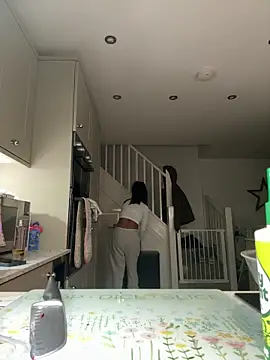 Snapshot of BELLABLACKXUK chatting on December 19, 2025, 8:44 pm BELLABLACKXUK online show from December 19, 2025, 8:44 pm