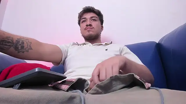 juanmechanic  online show from March 3, 2026, 11:01 pm