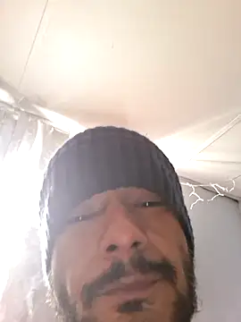 MassedParidae online show from February 26, 2026, 4:51 pm