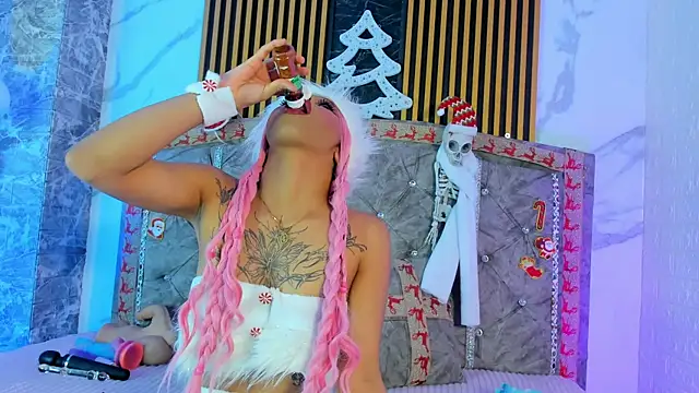 railey rosse  online show from November 27, 2025, 9:37 pm