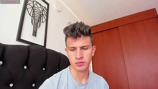 kevin ahss online show from November 28, 2025, 4:07 pm