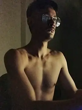 Mago666  online show from December 18, 2025, 2:16 am