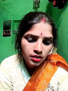 Snapshot of Cutwer chatting on December 4, 2025, 6:40 pm Cutwer online show from December 4, 2025, 6:40 pm