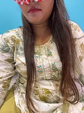 Snapshot of Naughty-Kamini chatting on September 24, 2025, 5:19 pm Naughty-Kamini online show from September 24, 2025, 5:19 pm