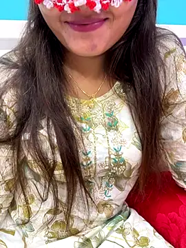 Snapshot of Naughty-Kamini chatting on October 7, 2025, 4:08 pm Naughty-Kamini online show from October 7, 2025, 4:08 pm