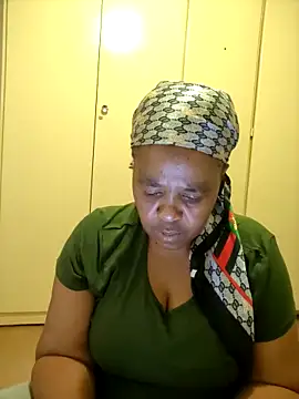 Snapshot of Ebonyboobsmilk chatting on October 9, 2025, 4:29 pm Ebonyboobsmilk online show from October 9, 2025, 4:29 pm