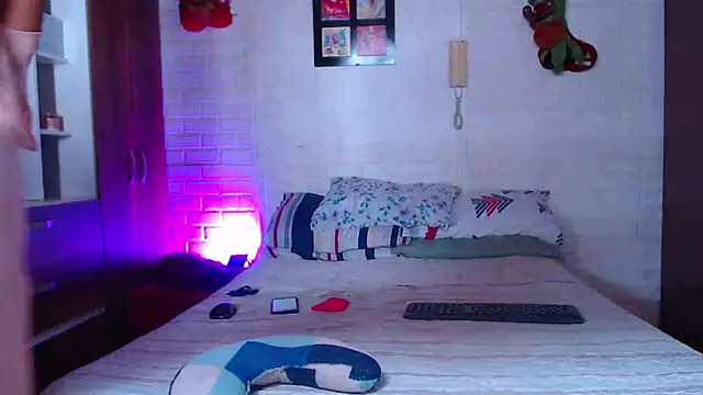 Snapshot of lucyymaximo chatting on November 17, 2025, 3:49 pm lucyymaximo online show from November 17, 2025, 3:49 pm