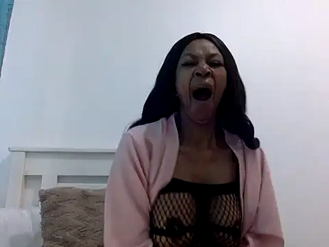 Snapshot of Teperalha chatting on November 13, 2025, 3:32 am Teperalha online show from November 13, 2025, 3:32 am