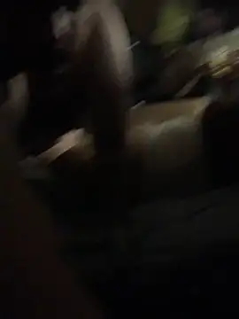 Snapshot of shakeweight chatting on September 17, 2025, 10:28 am shakeweight online show from September 17, 2025, 10:28 am