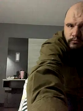 Snapshot of shakeweight chatting on November 2, 2025, 2:55 pm shakeweight online show from November 2, 2025, 2:55 pm