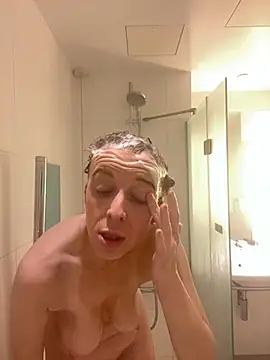 Bellababexox online show from February 13, 2026, 3:17 am