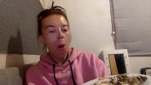 Bellababexox online show from May 23, 2026, 1:26 am
