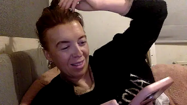 Bellababexox online show from May 21, 2026, 4:43 am