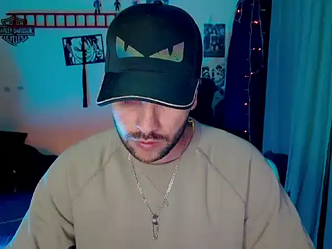 Snapshot of cortelioni_massimo_ chatting on November 6, 2025, 2:48 am cortelioni massimo online show from November 6, 2025, 2:48 am