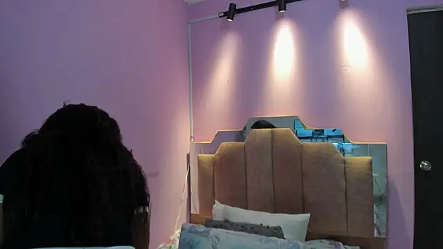 Snapshot of AndreaSweet2 chatting on February 25, 2026, 7:58 pm AndreaSweet2 online show from February 25, 2026, 7:58 pm