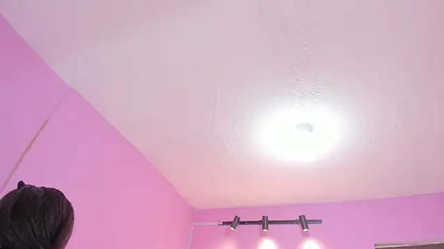 AndreaSweet2 online show from December 17, 2025, 8:03 pm