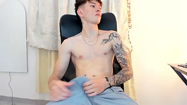 Snapshot of jake_kylee chatting on November 21, 2025, 8:52 pm jake kylee online show from November 21, 2025, 8:52 pm