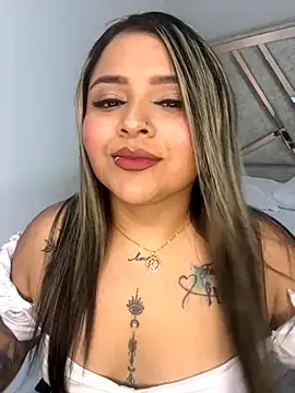 ashley-swift- online show from October 29, 2025, 5:06 am