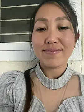 Huong-Ly online show from January 19, 2026, 1:37 pm