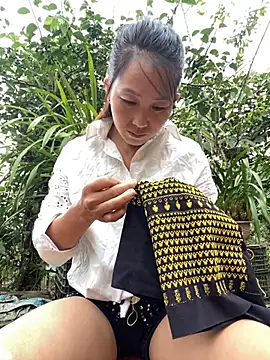 Snapshot of Huong-Ly chatting on September 12, 2025, 1:39 am Huong-Ly online show from September 12, 2025, 1:39 am