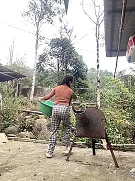 Huong-Ly online show from February 7, 2026, 1:46 am