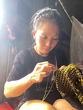 Snapshot of Huong-Ly chatting on September 27, 2025, 6:41 am Huong-Ly online show from September 27, 2025, 6:41 am