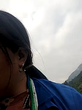 MuiNay online show from October 31, 2025, 1:13 am