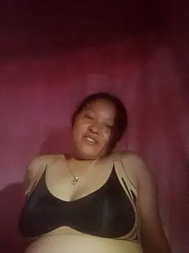 Snapshot of MuiNay chatting on September 18, 2025, 2:20 pm MuiNay online show from September 18, 2025, 2:20 pm