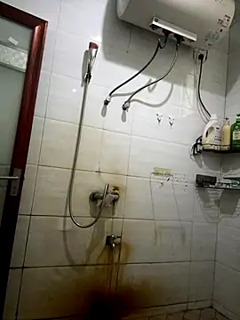 crhong666 online show from September 27, 2025, 11:55 pm