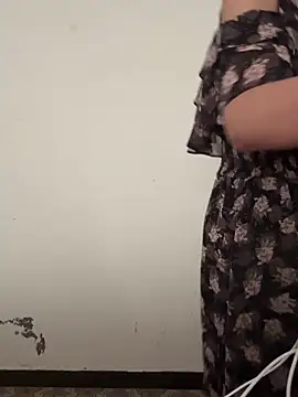 crhong666 online show from September 14, 2025, 11:49 pm