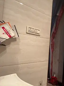 Snapshot of crhong666 chatting on April 3, 2026, 1:01 am crhong666 online show from April 3, 2026, 1:01 am