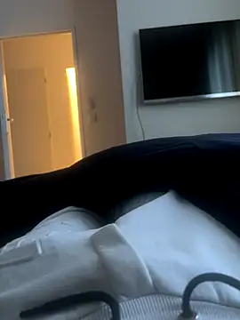 LesAmantsAE2 online show from January 8, 2026, 7:36 am