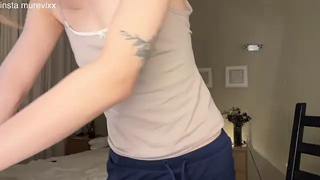 Snapshot of barbaraloveu chatting on December 15, 2025, 5:57 am barbaraloveu online show from December 15, 2025, 5:57 am