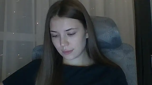 Snapshot of JennaCash chatting on December 19, 2025, 9:39 pm JennaCash online show from December 19, 2025, 9:39 pm