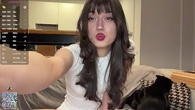 Snapshot of SweetSakuraJane chatting on April 17, 2026, 8:55 pm SweetSakuraJane online show from April 17, 2026, 8:55 pm