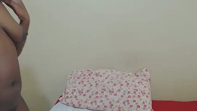 Snapshot of Blackberry96_ chatting on October 29, 2025, 8:02 am Blackberry96 online show from October 29, 2025, 8:02 am