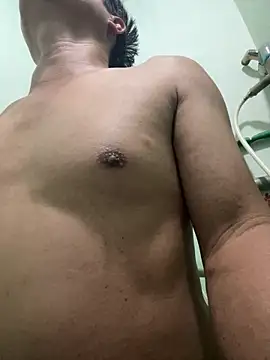 hotboy2x online show from May 8, 2026, 10:35 pm